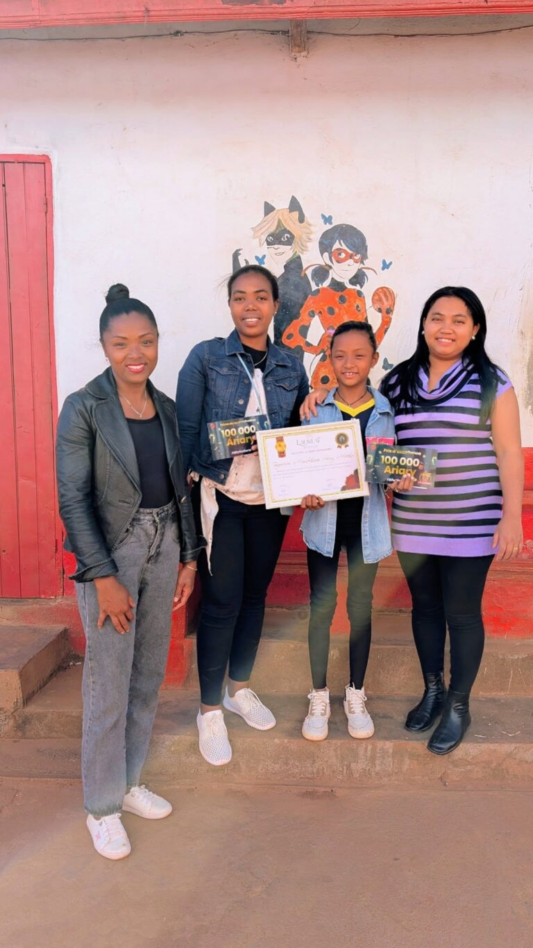 Matokia, Mme Nirina, Directrice et Sa mere